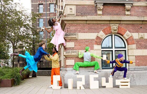 Amsterdam is 750 jaar en wij vieren mee met circus!